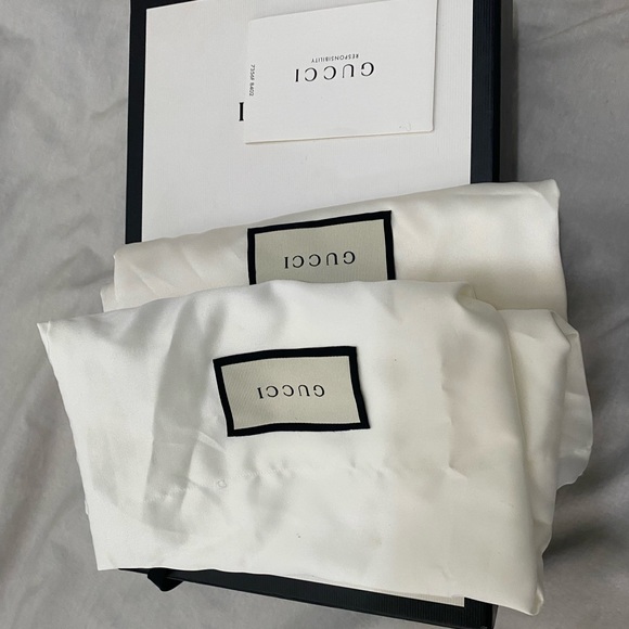 Gucci Marmont sandal- Navy Suede - Picture 8 of 8